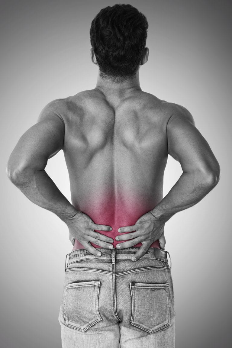 homme douleur de dos lombaire